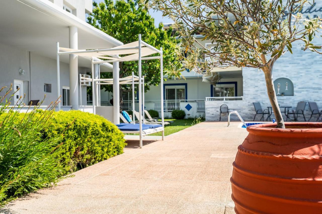 Studios Suzanna Potos Exterior photo